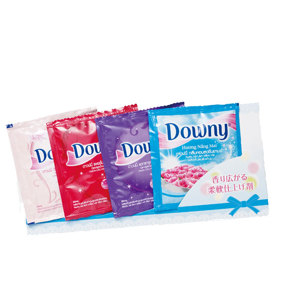 [P&G]《香り豊かな柔軟剤》「バラエティダウニー(Downy)」4種×50組